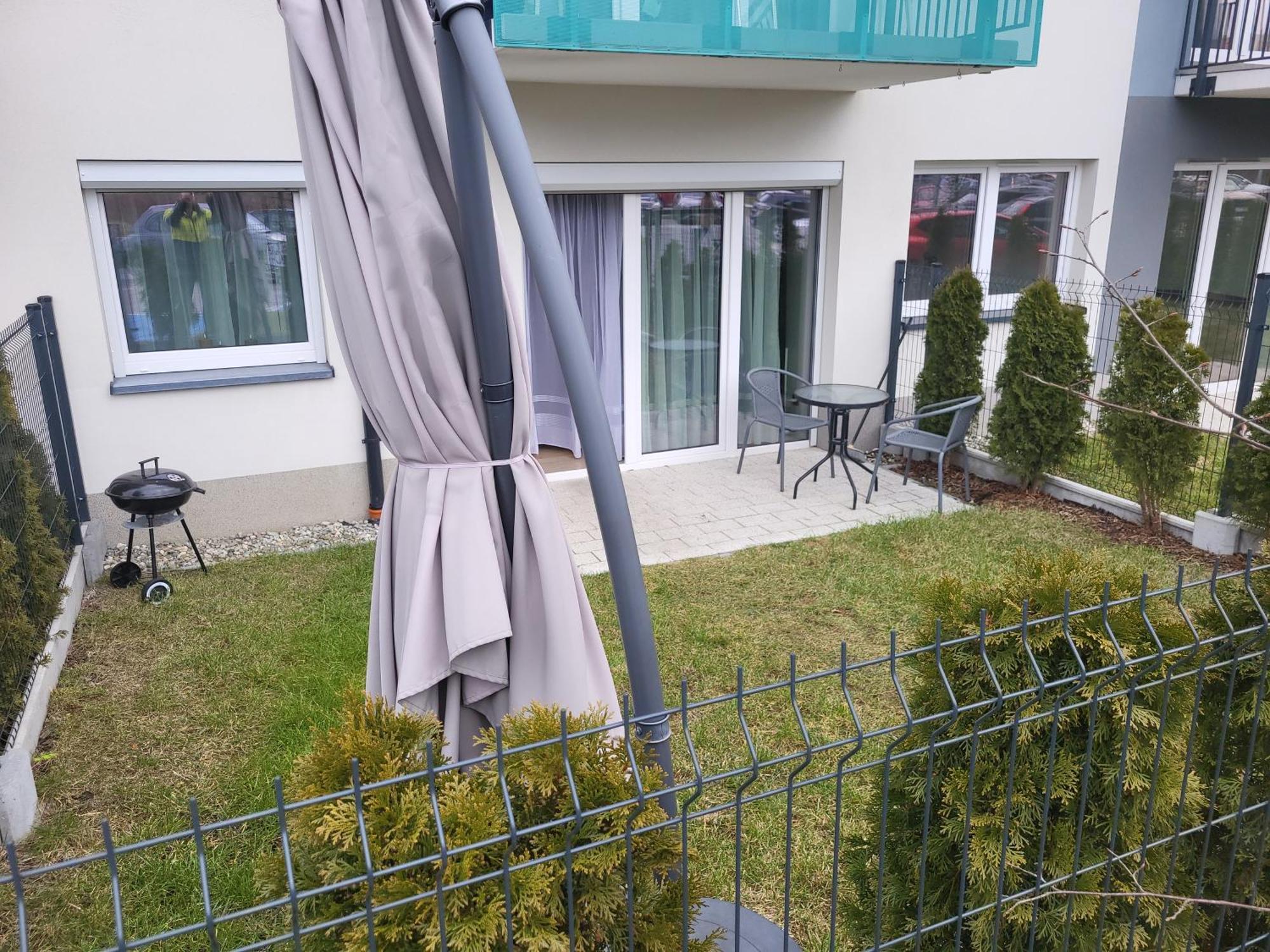 Apartment Mieszkanie W Nowym Apartamentowcu Obok Ch Arena, Prywatny Parking